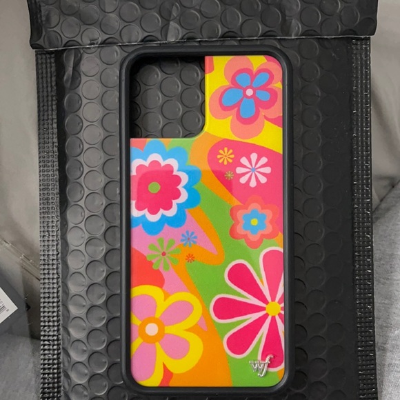 Sale > wildflower case flower power > in stock